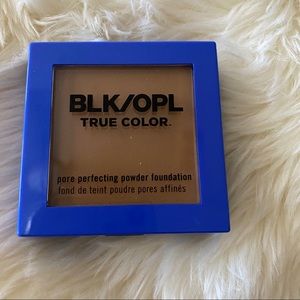 Black Opal True Color Powder Foundation